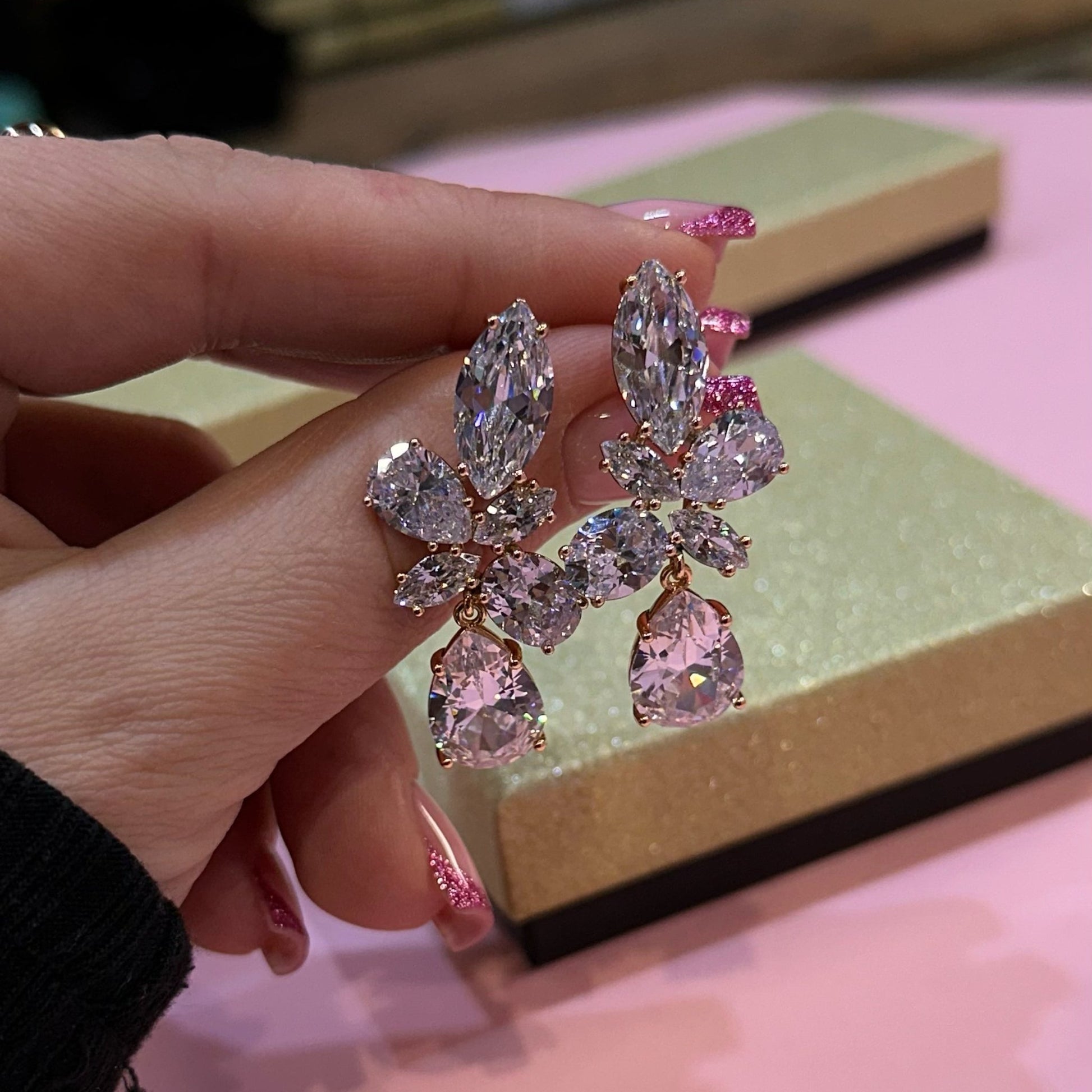 Crystal lux kullatud kõrvarõngad