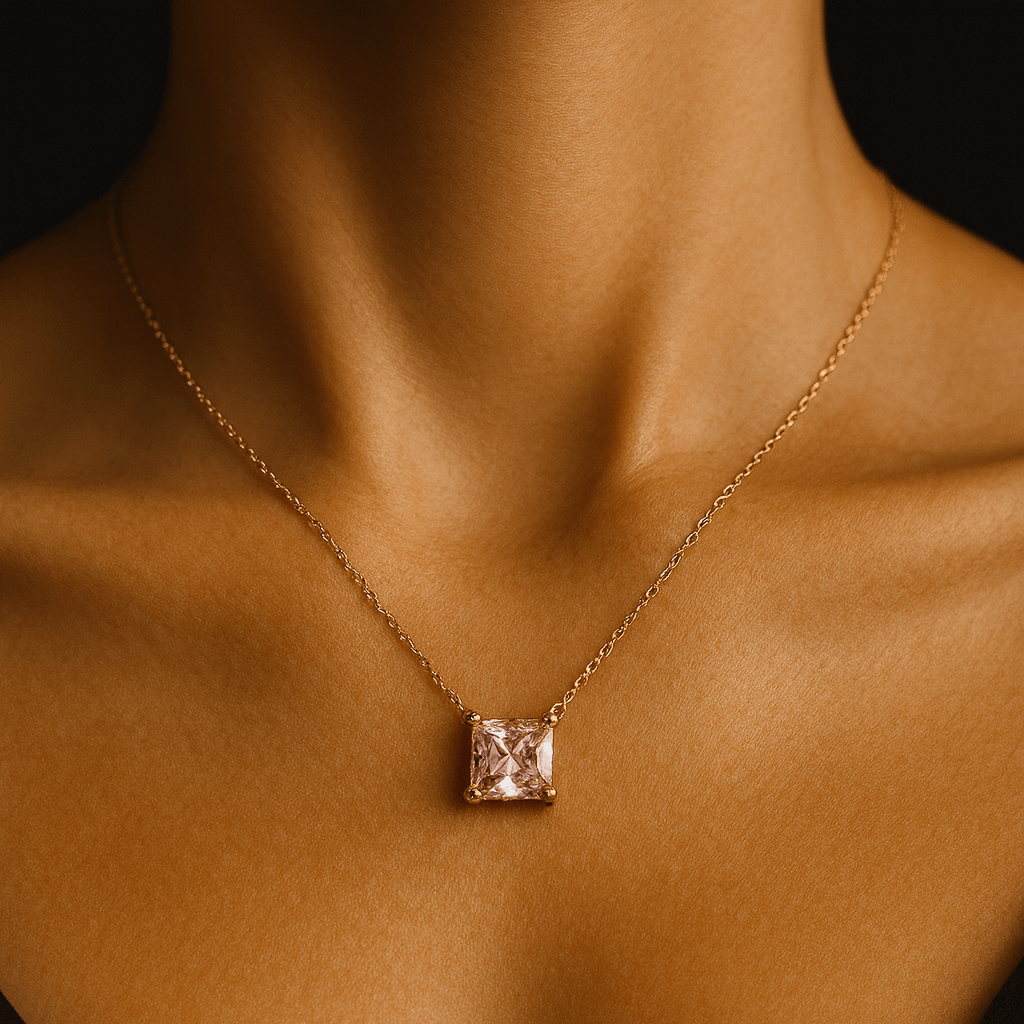 Princess Cut - 18k kullatud kaelakee selge kristalliga - 18k - kullatud - ehted